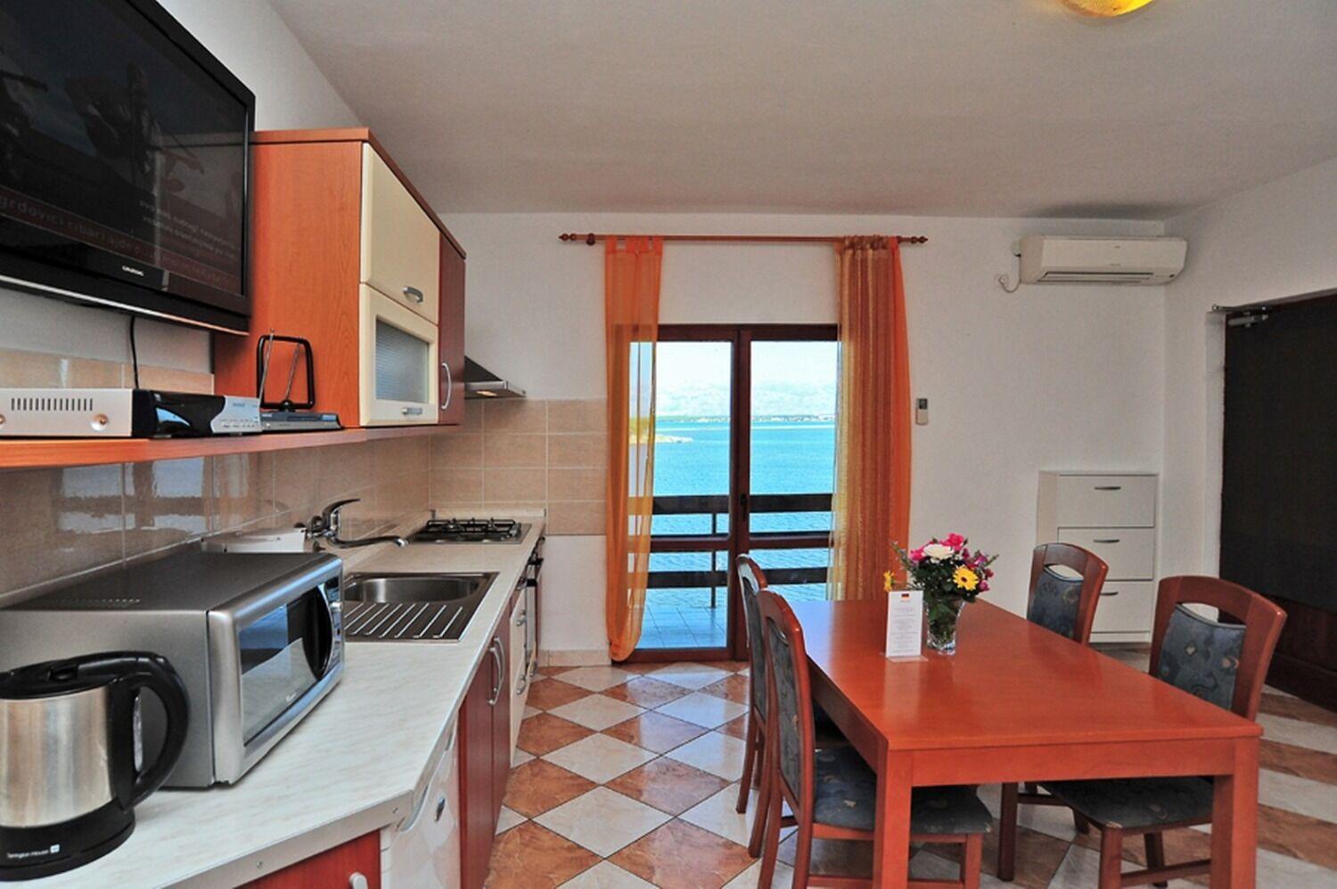 Apartments Ljilja 宁 外观 照片